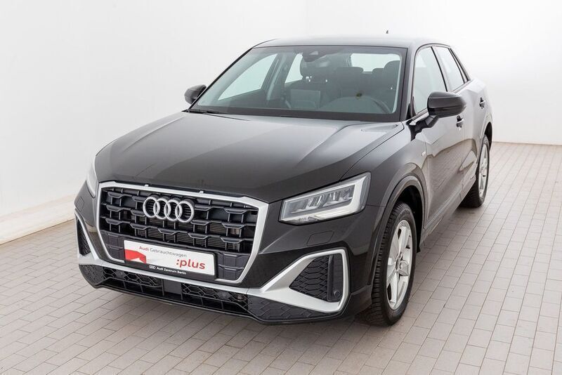 Gebraucht Audi Q2 S-Line 150 PS (110 kW) 2024 Mythosschwarz metallic SUV