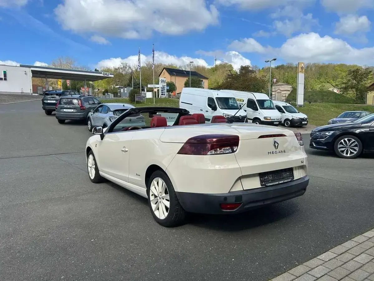 Gebraucht Renault Mégane Cabriolet Floride 131 PS (96 kW) 2012 Braun Cabrio
