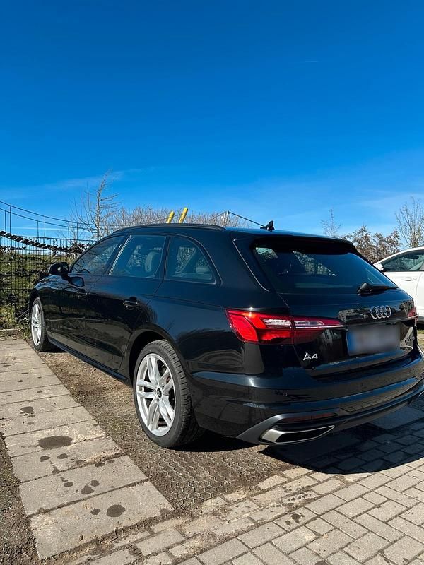 Gebraucht Audi A4 S-Line 190 PS (139 kW) 2020 Schwarz Kombi