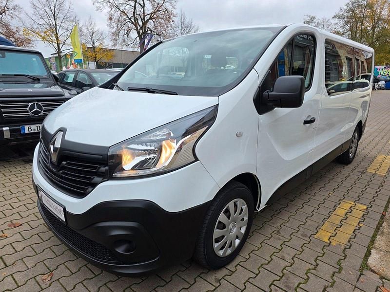Gebraucht Renault Trafic Expression 95 PS (69 kW) 2016 Weiß Van / Kleinbus