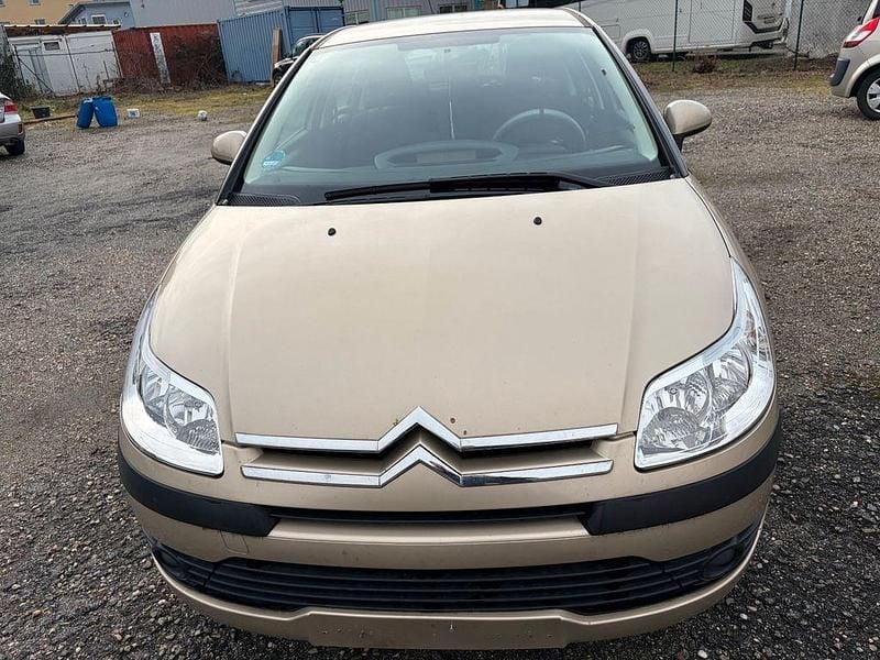 Braun Gebraucht 2006 Citroën C4 Advance Limousine | 1.990 € (Fairer Preis) - Bild 1/4