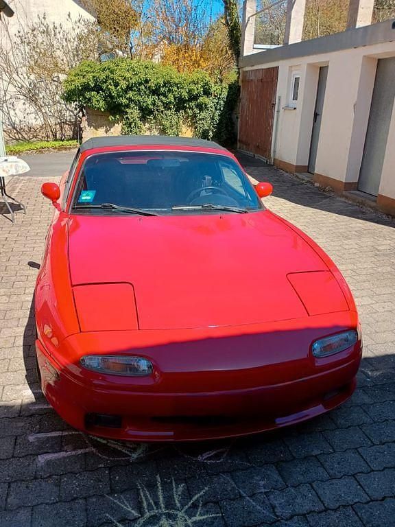 Second-hand Mazda MX5 116 CP (85 kW) 1991 Roșu Cabrio