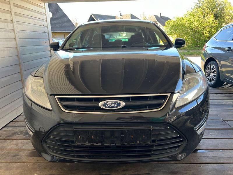 Schwarz Gebraucht 2010 Ford Mondeo Titanium Limousine | 2.600 € (Fairer Preis) - Bild 1/4