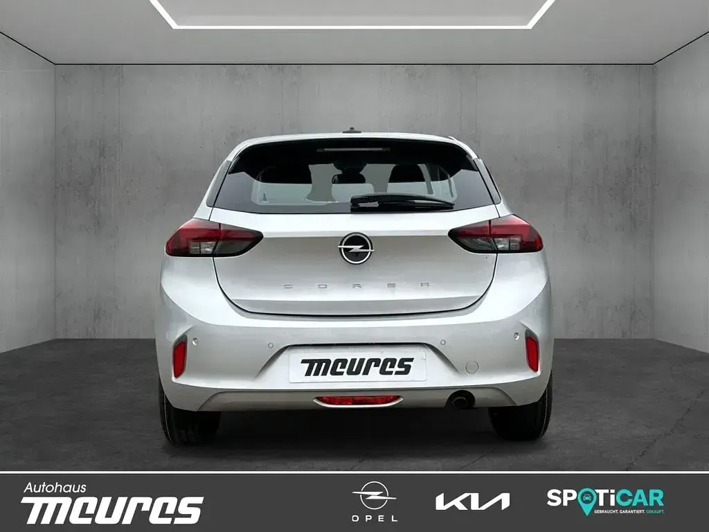 Second-hand Opel Corsa 75 CP (55 kW) 2024 Argintiu Hatchback