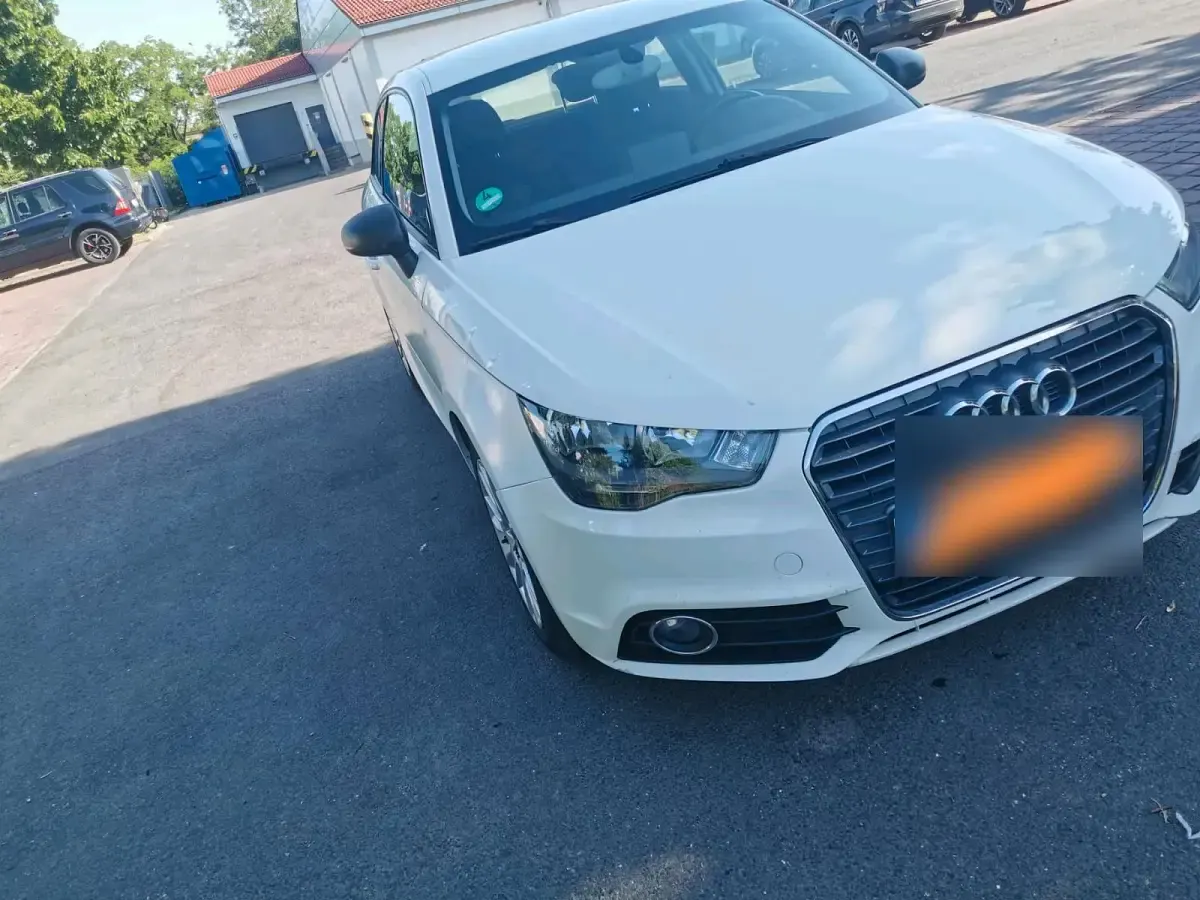 Gebraucht Audi A1 86 PS (63 kW) 2014 Weiß Kleinwagen