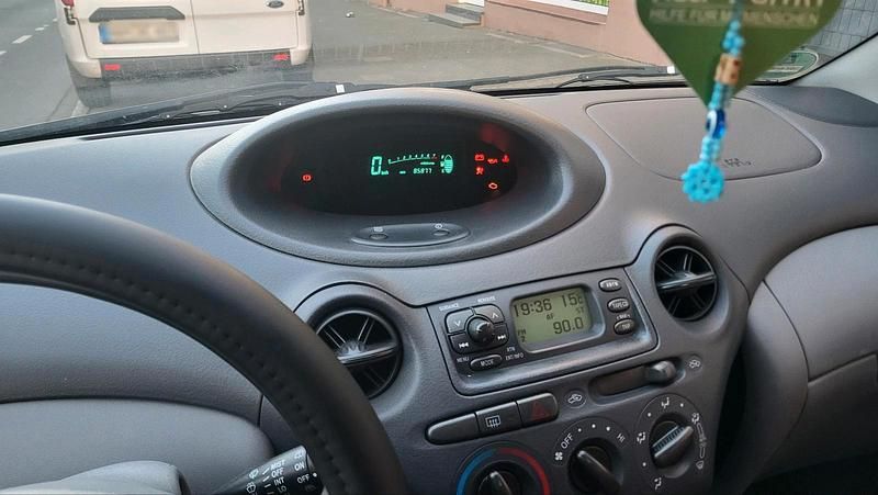 Gebraucht Toyota Yaris 2003 Rot Kleinwagen