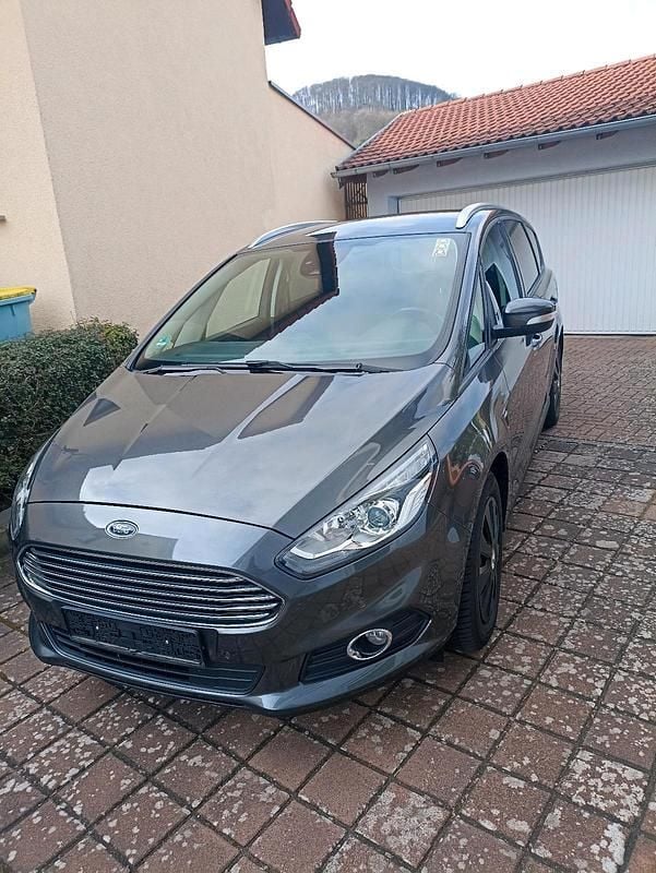 Gebraucht Ford S-MAX S 150 PS (110 kW) 2018 Grau Van / Kleinbus