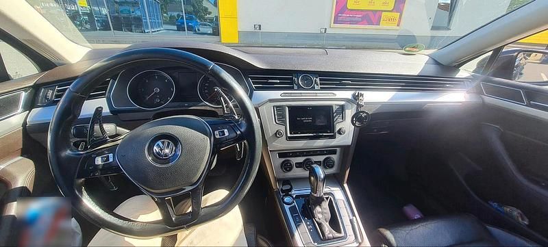 Usata VW Passat 120 CV (88 kW) 2015 Nero Station wagon