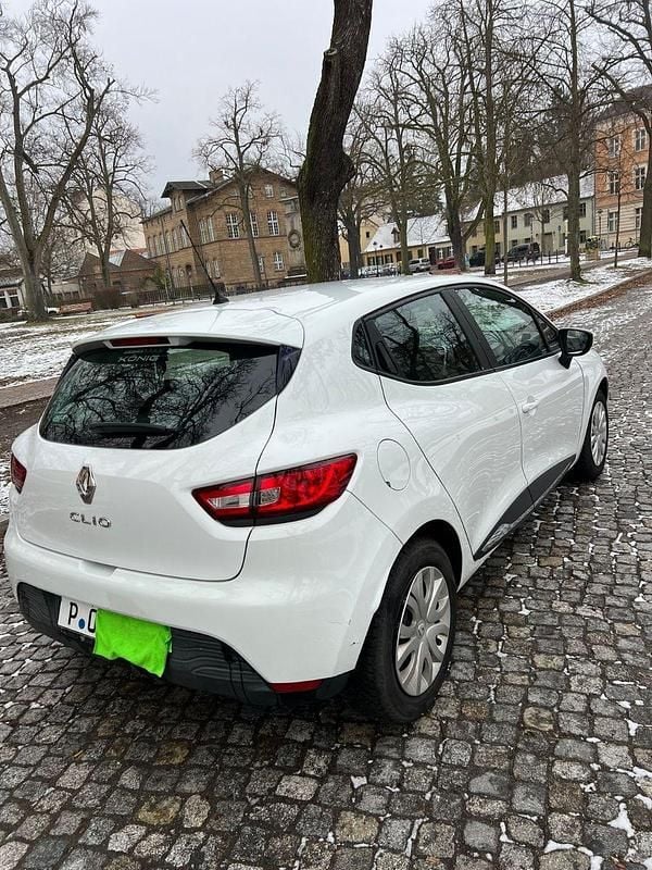 Gebraucht Renault Clio IV Life 73 PS (53 kW) 2016 Weiß Kleinwagen