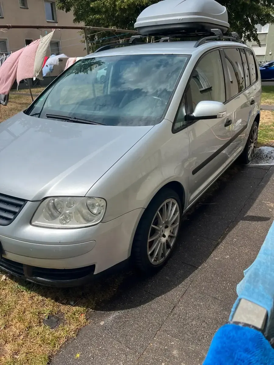 Gebraucht VW Touran 101 PS (74 kW) 2004 Silber Van / Kleinbus