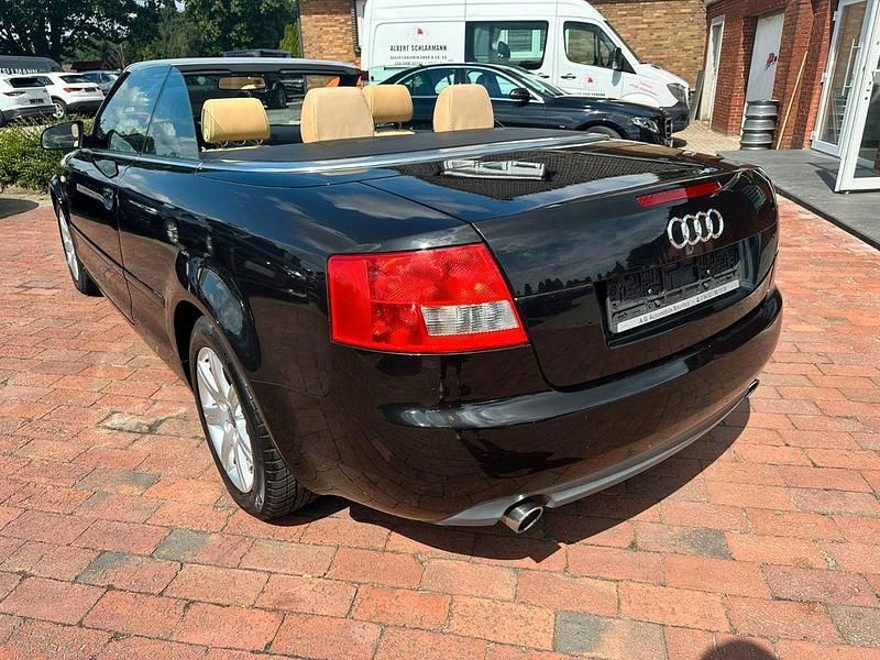 Gebraucht Audi A4 Cabriolet Sport 163 PS (119 kW) 2004 Schwarz Cabrio