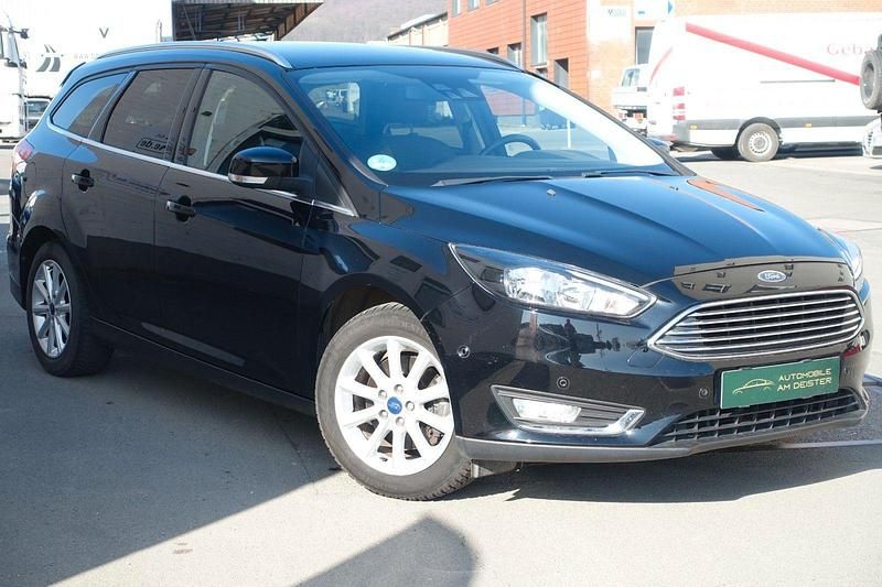 Iridiumschwarz metallic Gebraucht 2016 Ford Focus Titanium Kombi | 9.990 € (Fairer Preis) - Bild 1/4