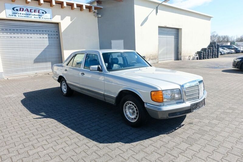 Grau Gebraucht 1982 Mercedes 280 SE Limousine | 5.990 € - Bild 1/4