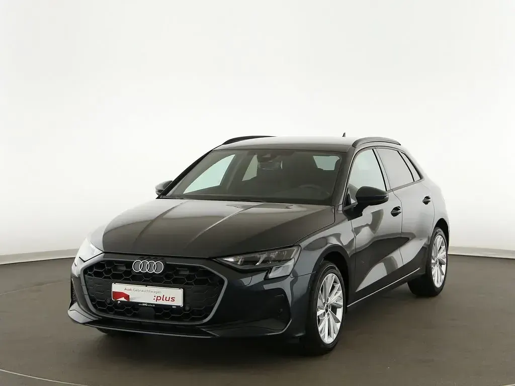 Gebraucht Audi A3 Sport 116 PS (85 kW) 2025 Manhattangrau metallic Limousine