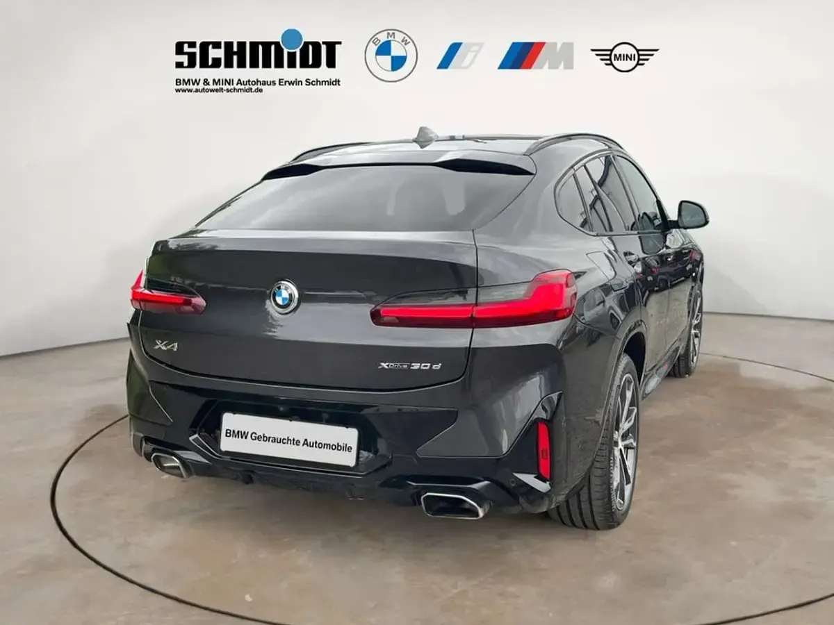 Gebraucht BMW X4 M Sport 286 PS (210 kW) 2025 Carbon schwarz SUV