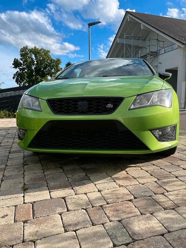 Grün Gebraucht 2013 Seat Leon SC FR Kleinwagen | 13.500 € - Bild 1/4