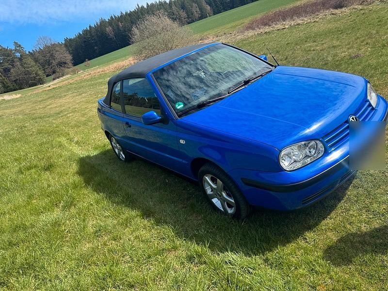 Gebraucht VW Golf Cabriolet 75 PS (55 kW) 2000 Blau Cabrio