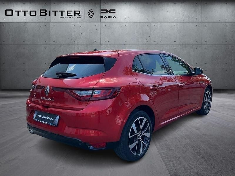 Gebraucht Renault Mégane IV Bose Edition 140 PS (102 kW) 2018 Rot Limousine