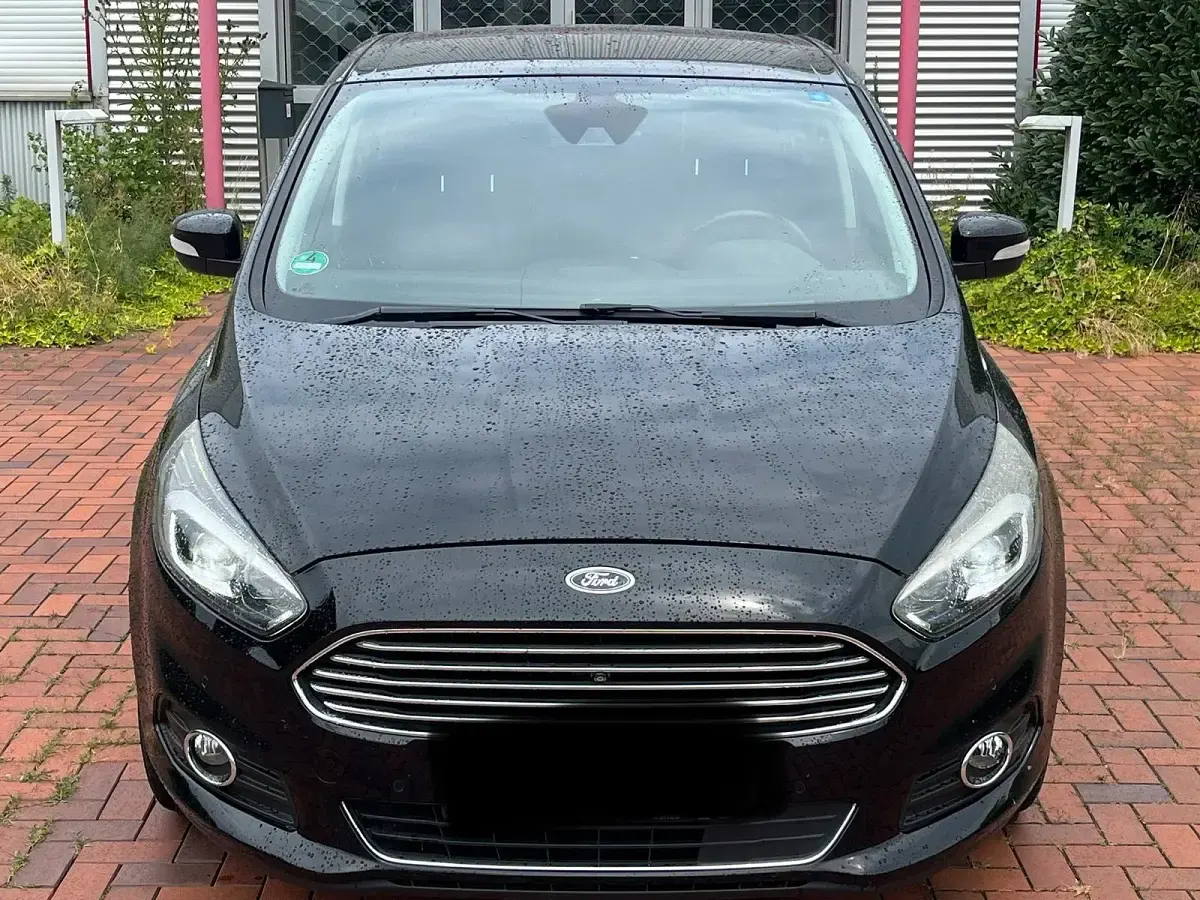 Gebraucht Ford S-MAX S 211 PS (155 kW) 2016 Schwarz Van / Kleinbus