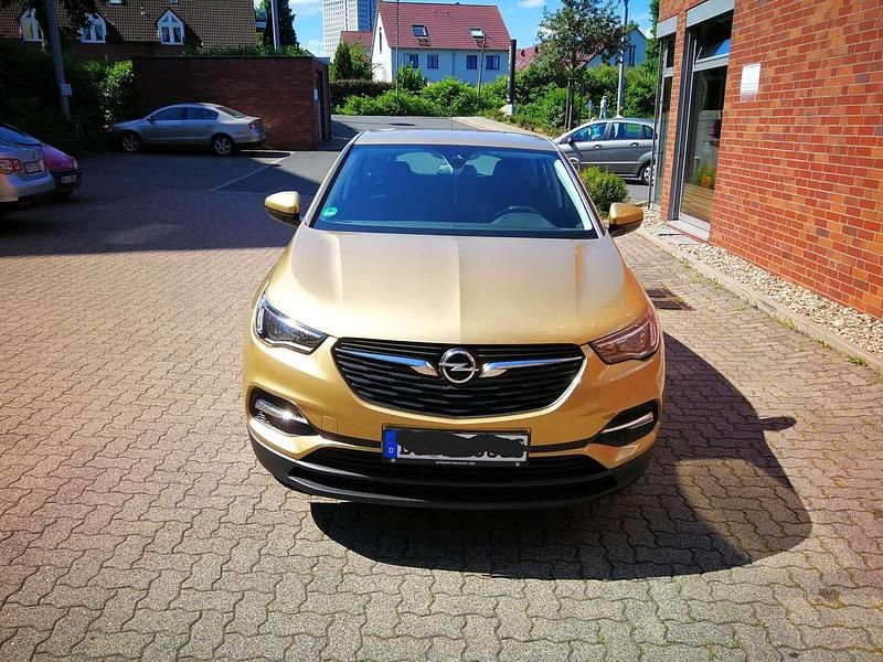 Beige Gebraucht 2018 Opel Grandland X SUV | 13.500 € (Fairer Preis) - Bild 1/4