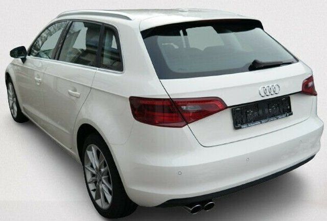 Gebraucht Audi A3 Sportback Ambiente 150 PS (110 kW) 2014 Weiß Kleinwagen