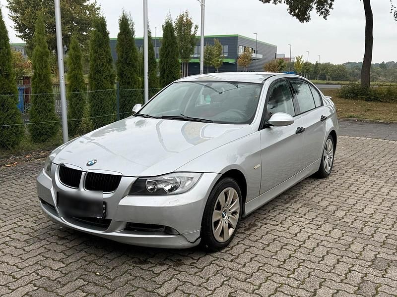 Gebraucht 2006 BMW 318 Limousine | 1.750 € (Superpreis) - Bild 1/4
