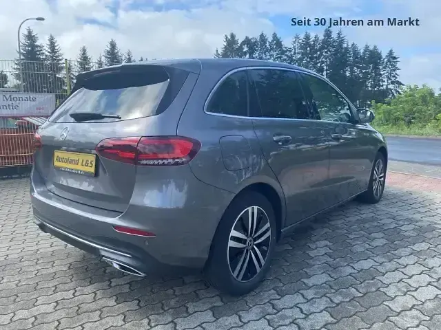 Gebraucht Mercedes B250e 102 PS (75 kW) 2022 Andere Kleinwagen