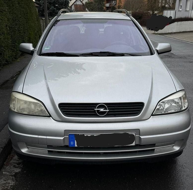 Gebraucht Opel Astra 101 PS (74 kW) 2000 Silber Kombi