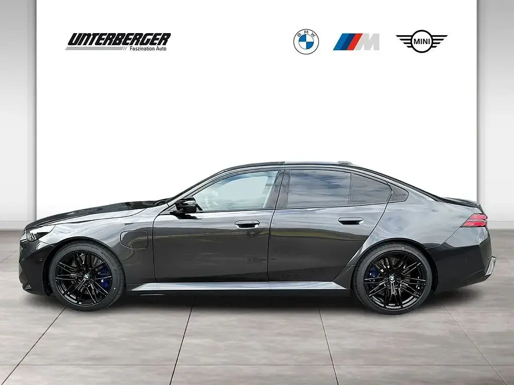 Gebraucht BMW M5 Comfort Edition 727 PS (534 kW) 2026 Grau Limousine
