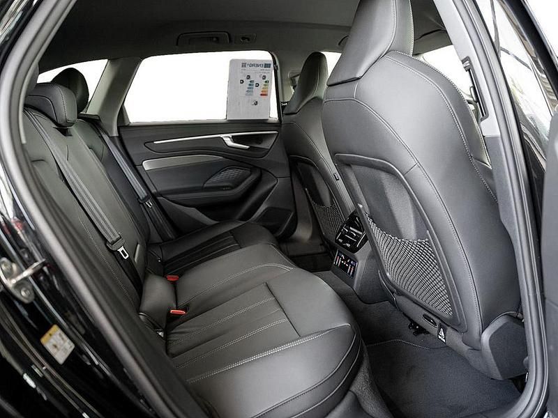 Gebraucht Audi A6 Sport 204 PS (150 kW) 2025 Mythosschwarz Kombi
