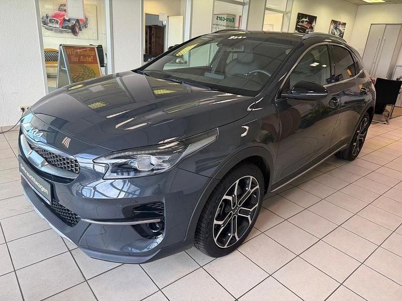 Grau Gebraucht 2022 Kia XCeed Black Xdition SUV | 27.999 € (Fairer Preis) - Bild 1/4