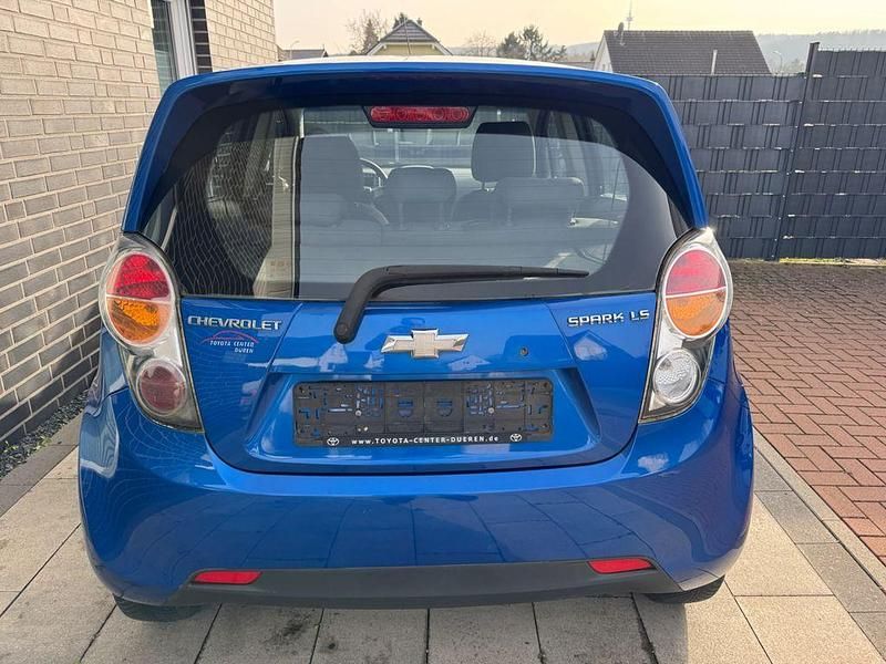 Gebraucht Chevrolet Spark 68 PS (50 kW) 2011 Blau Kleinwagen