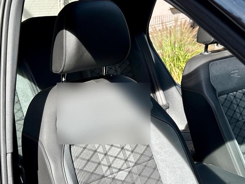 Gebraucht VW T-Roc R-line 110 PS (80 kW) 2023 Schwarz SUV