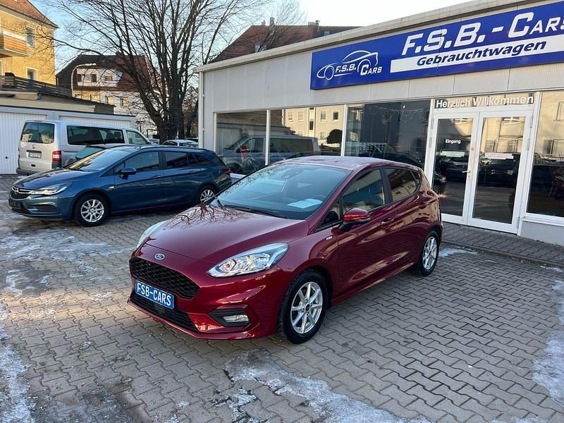 Rot Gebraucht 2019 Ford Fiesta ST-Line Limousine | 8.450 € (Superpreis) - Bild 1/4