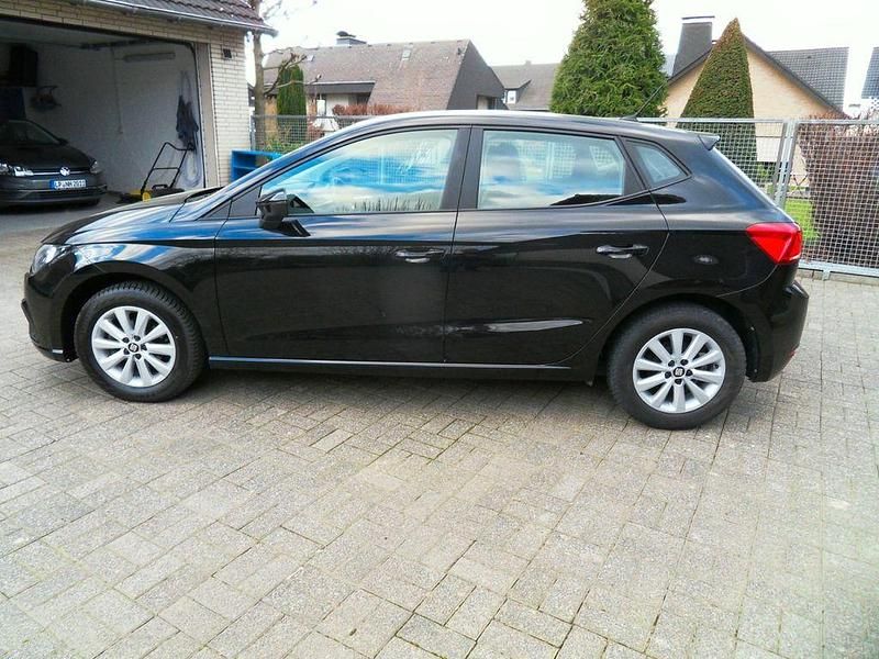 Gebraucht Seat Ibiza Style 80 PS (58 kW) 2022 Mitternachtsschwarz Kleinwagen