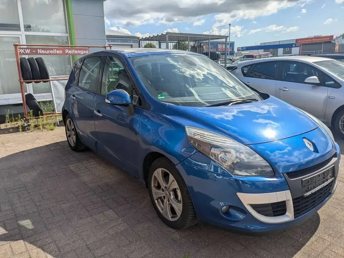 Gebraucht Renault Scénic Dynamique 131 PS (96 kW) 2009 Extremblau Van / Kleinbus