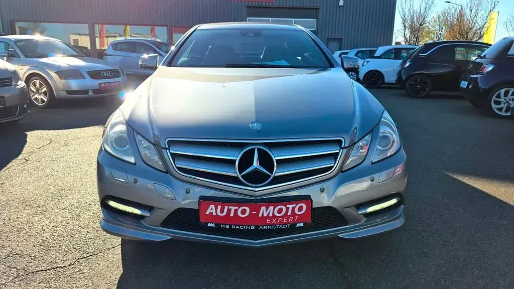Occasion Mercedes E200 AMG line 184 ch (135 kW) 2011 Argent Coupé