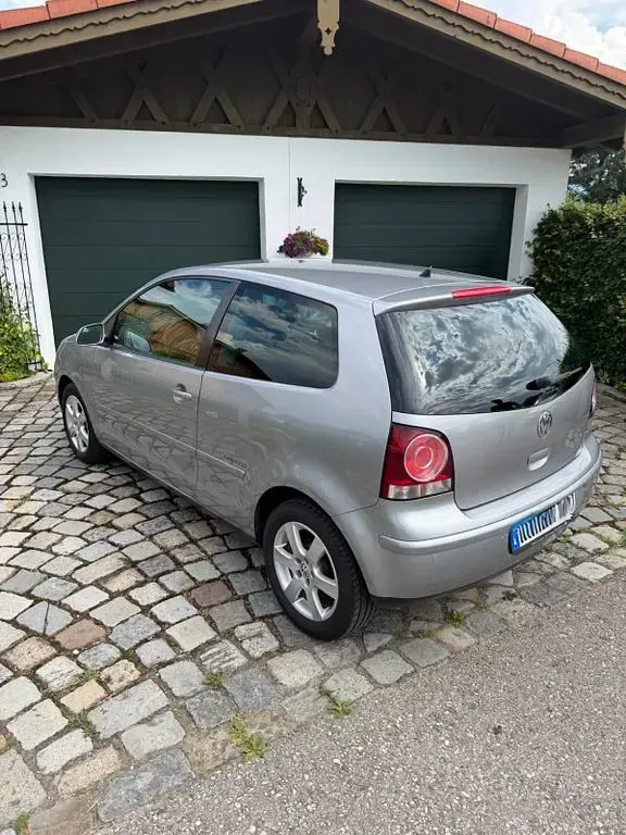 Gebraucht VW Polo 60 PS (44 kW) 2008 Silber Kleinwagen