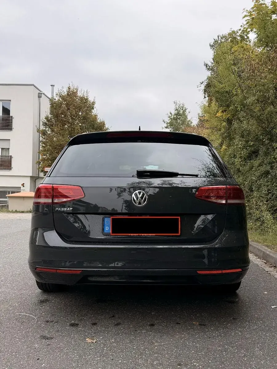 Gebraucht VW Passat Comfortline 150 PS (110 kW) 2016 Grau Kombi