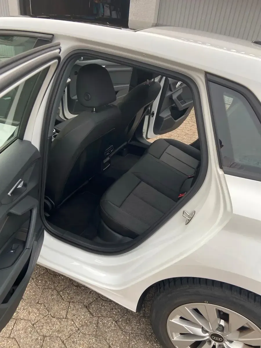 Gebraucht Audi A3 Sportback e-tron Design 150 PS (110 kW) 2022 Weiß Kleinwagen