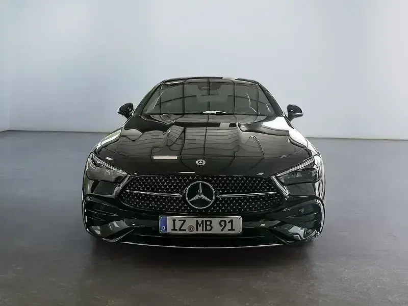 Gebraucht Mercedes CLE220 AMG 197 PS (144 kW) 2025 Schwarz Coupé