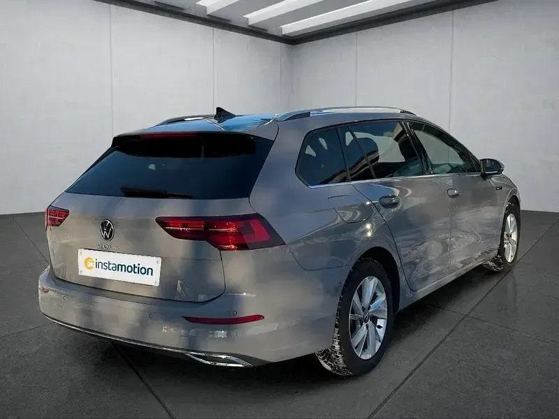 Gebraucht VW Golf VIII 190 PS (139 kW) 2022 Grau Kombi