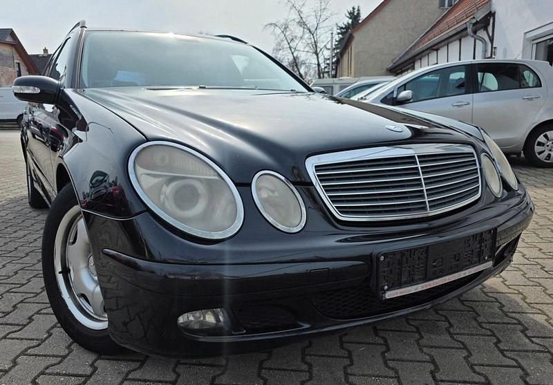 Gebraucht Mercedes E280 Elegance 177 PS (130 kW) 2004 Schwarz Kombi