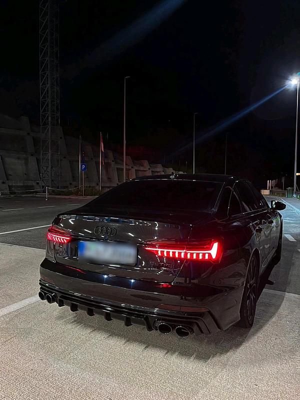 Gebraucht Audi A6 Ambiente 360 PS (264 kW) 2019 Schwarz Limousine