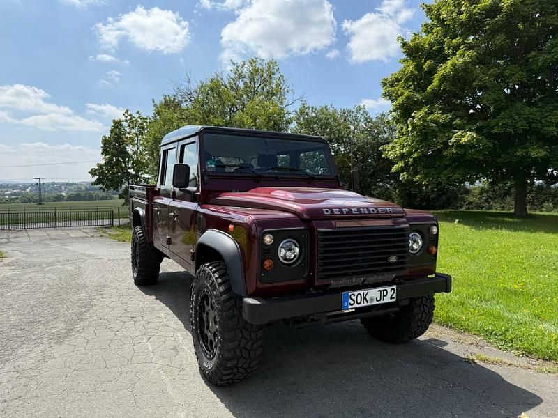 Rot Gebraucht 2014 Land Rover Defender SUV | 72.900 € - Bild 1/4