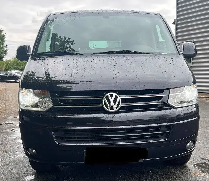 Używany VW T5 179 KM (131 kW) 2012 Czarny Van