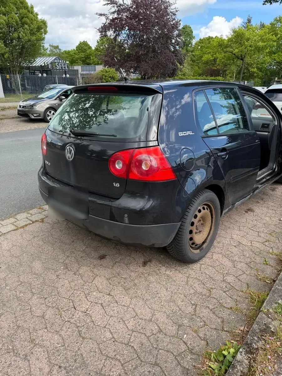 Gebraucht VW Golf IV 102 PS (75 kW) 2005 Schwarz Limousine