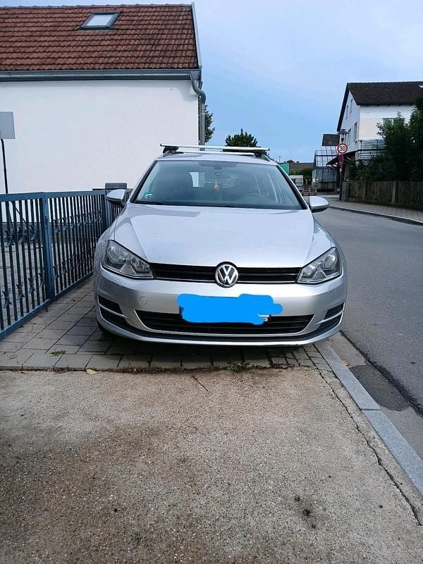 Grau Gebraucht 2016 VW Golf VII Kombi | 6.500 € (Superpreis) - Bild 1/4