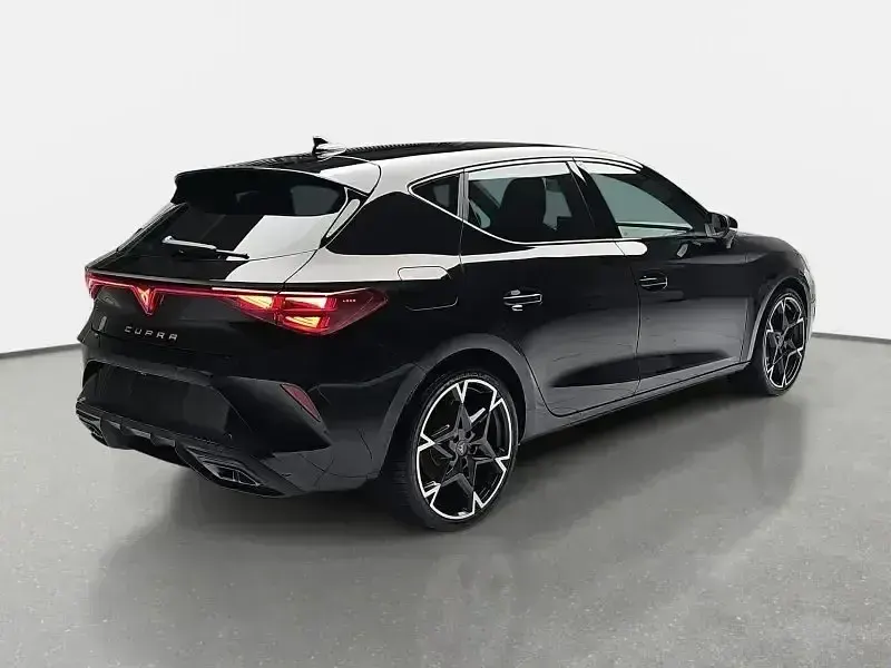 Neu Cupra Leon 150 PS (110 kW) 2025 Grau Kombi