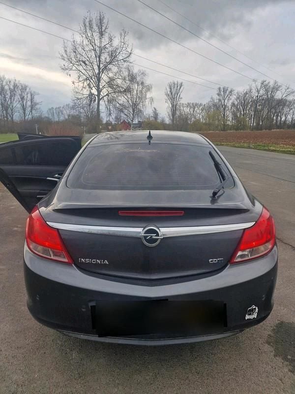Gebraucht Opel Insignia 160 PS (117 kW) 2009 Grau Limousine